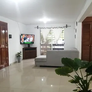 Almond House , Cancún México